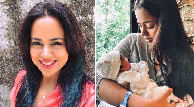 sameera reddy With Daughter