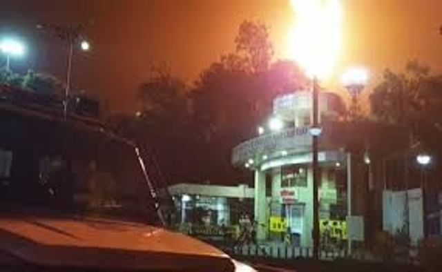 Gujarat fire on ONGC plant see shocking scene