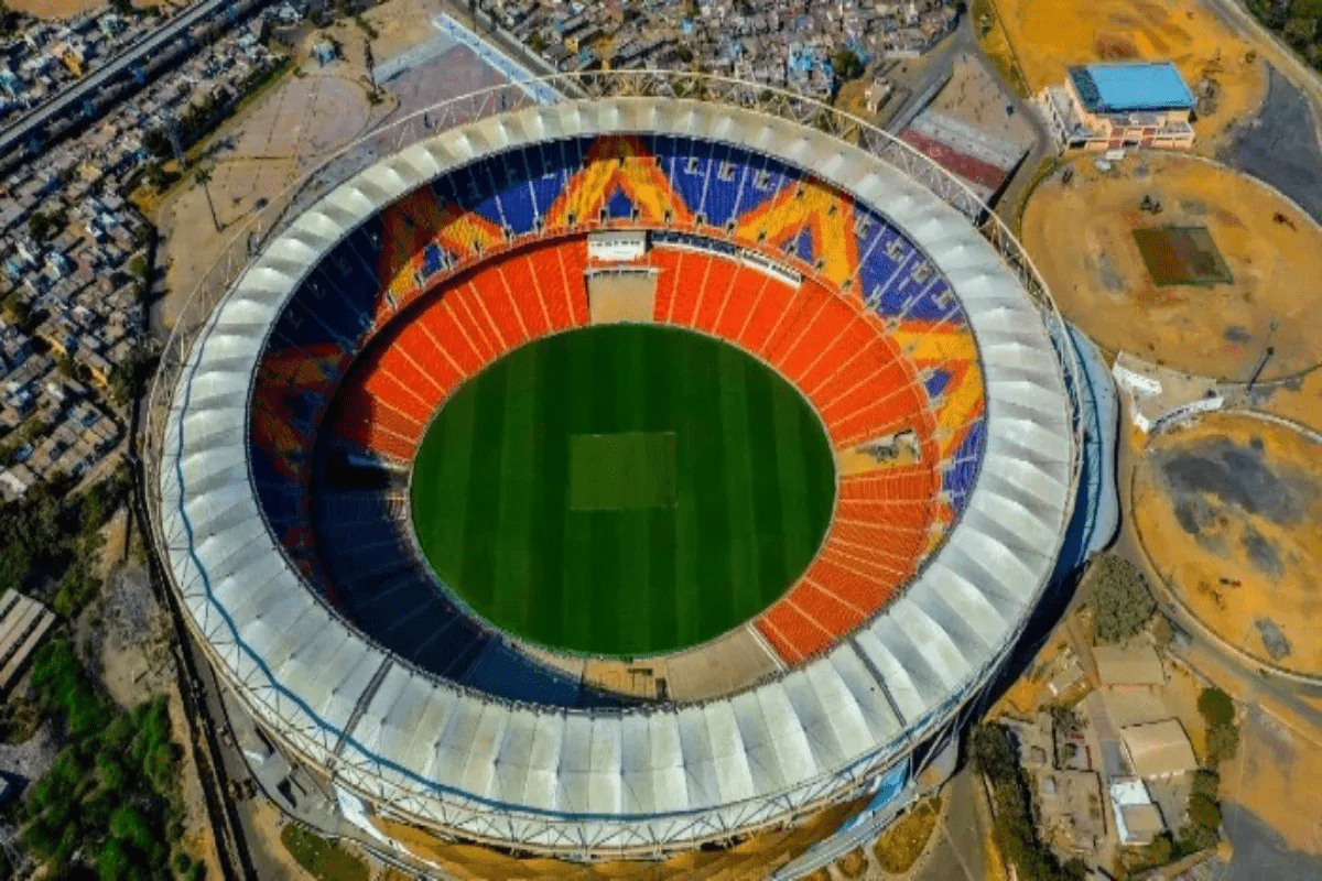 Narendra Modi Stadium के नाम से जाना जाएगा दुनिया का सबसे बड़ा Motera Stadium
