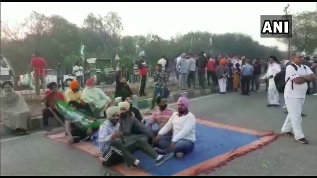 Kisan Andolan Farmers performed this spectacular dance on the occasion of Bharat Bandh you also see