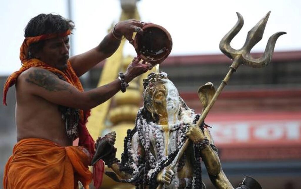 Maha Shivaratri 2021: इस शिवरात्री भगवान शिव को भूल कर भी न चढ़ाएं ये चीज़े