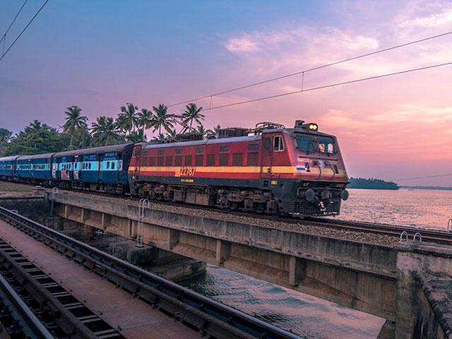 New train schedule released amidst many canceled trains read full news and remaining troubles before going to railway station