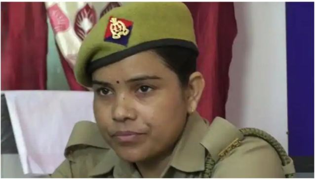 Child Labor: In the present circumstances, if a person does work of humanity and goodwill, then very little is heard about him. Similarly, Uttar Pradesh's female constable Rinki Singh is making efforts to make the world better with great enthusiasm. The news of those works is slowly spreading across the country, due to which they are being appreciated.