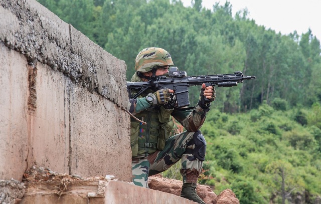 Today (June 21, 2022) One Jaish-e-Mohammed (JeM- Jaish-e-Mohammed) terrorist was killed in two separate encounters with security forces in Jammu and Kashmir's Pulwama and Baramulla districts. was also involved.