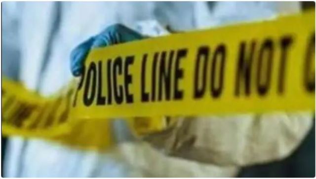 In Dubagga Area of Lucknow, on Tuesday (15-16 November 2022) late night, a 19-year-old girl died after falling from the fourth floor of the apartment under mysterious circumstances.