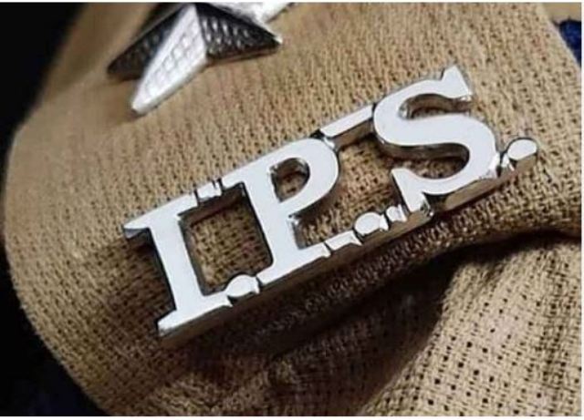 On Monday (29 November 2022), 16 Indian Police Service (IPS) officers were sent to new postings after getting approval from the Uttar Pradesh cabinet to implement the Police Commissionerate (Commissionerate) system in UP Prayagraj, Agra and Ghaziabad cities.