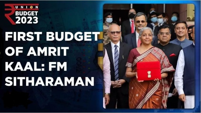 Union Budget 2023 Finance Minister Nirmala Sitharaman is currently presenting the budget for the financial year 2023-24. During his speech he mentioned 'Amrit Kaal' several times.