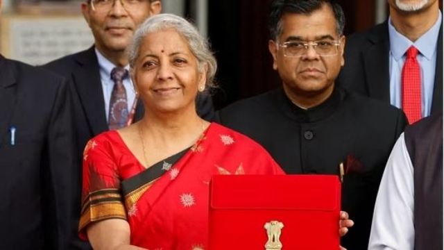 Union Budget 2023 Union Finance Minister Nirmala Sitharaman will present Union Budget 2023 in Parliament today (1 February 2023).
