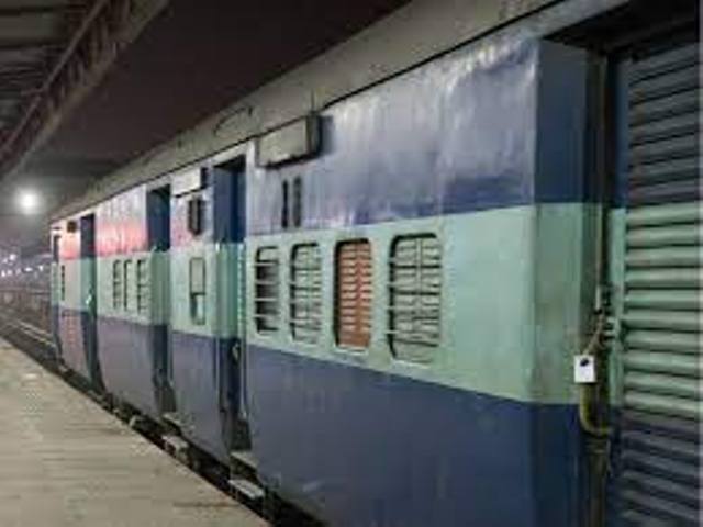 Indian Railways has made preparations to run special trains in summer during Ganga Pushkaralu festival. This is a good time to go home during the summer holidays when passengers can easily get confirmed tickets. More about Indian