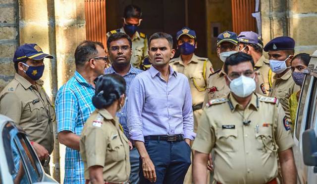 Former Zonal Director of Narcotics Control Bureau (NCB) Mumbai, Sameer Wankhede today (May 20, 2023) reached the Central Bureau of Investigation (CBI) office for questioning in a case related to Aryan Khan drugs.