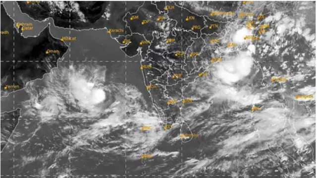 Cyclone Biparjoy According to the IMD, after making landfall in the coastal areas of Gujarat (Gujarat) on Thursday (June 15, 2023) evening, the strength of Cyclone Biparjoy reduced from extremely severe to somewhat low.