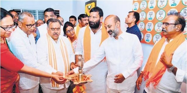 BJP's Telangana unit president Bandi Sanjay has claimed that 25 Bharat Rashtra Samithi (BRS- Bharat Rashtra Samithi) MLAs were in touch with the saffron party.