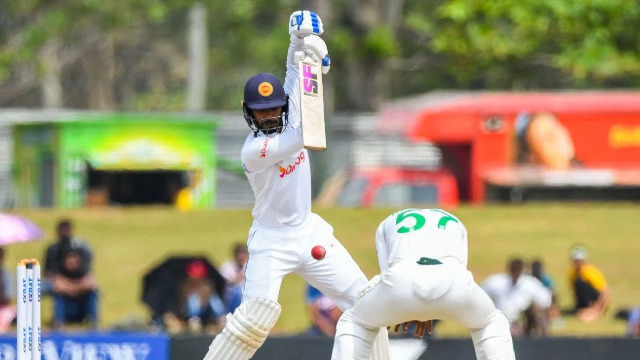 SL VS PAK 2nd Test Sri Lankan captain Dimuth Karunaratne decided to bat first after winning the toss in the second Test at the Sinhalese Sports Club (SSC) in Colombo today (24 July 2023).