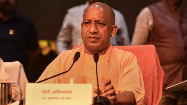 Uttar Pradesh Chief Minister Adityanath recently stressed on timely reply to the misinformation being spread by the opposition on social media. Addressing the 'Shanknaad Abhiyan' workshop organized by the IT and Social Media Department of UP BJP at Indira Gandhi Pratishthan